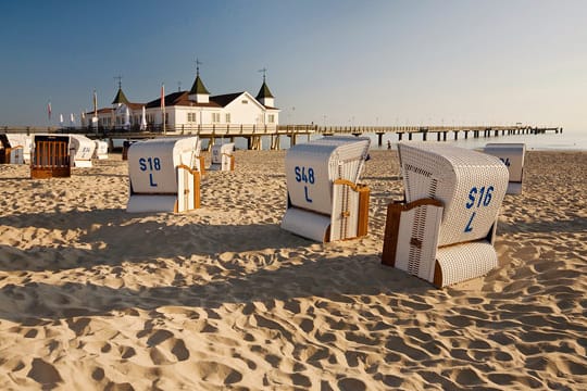 Die Ostseeinsel Usedom war bereits in der Vergangenheit ein beliebtes Urlaubsziel. Zahlreiche Seebäder versprühen noch heute den Glanz von damals.