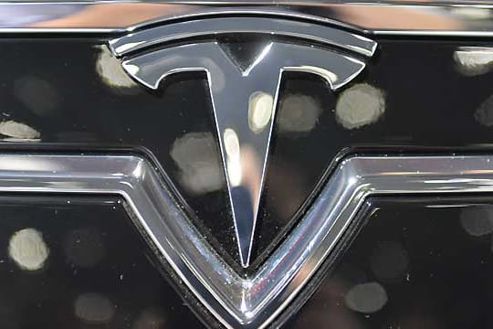 Tesla-Logo: Elektroauto-Hersteller gibt seine Patente frei