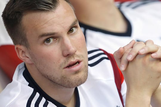 Gespräche über Döner und Hotellobbys findet Nationalspieler Kevin Großkreutz "nicht lustig".