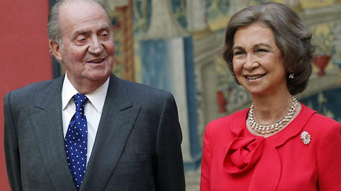 Juan Carlos und Sofia bleibe trotz Thronwechsels König und Königin.