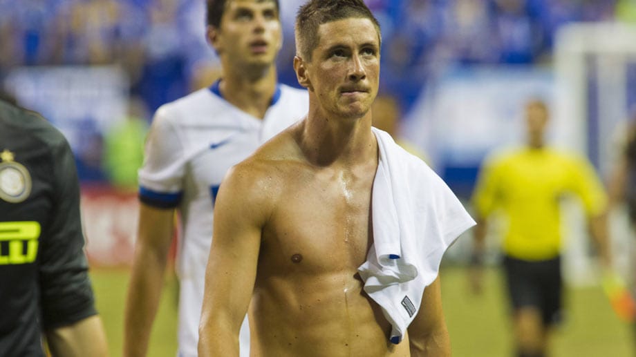 Spaniens Stürmer Fernando Torres ist ebenfalls ein Frauenschwarm - was auch an seinem gestählten Oberkörper liegen dürfte.