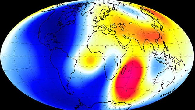 Dynamisches System: Vor allem über Amerika und Teilen des Südatlantiks hat sich das Magnetfeld der Erde abgeschwächt, über dem Indischen Ozean hat es an Kraft gewonnen