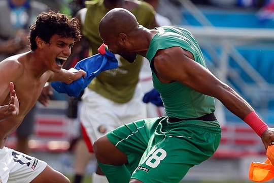 Grenzenloser Jubel bei den Spielern von Costa Rica nach dem Sieg gegen Italien.