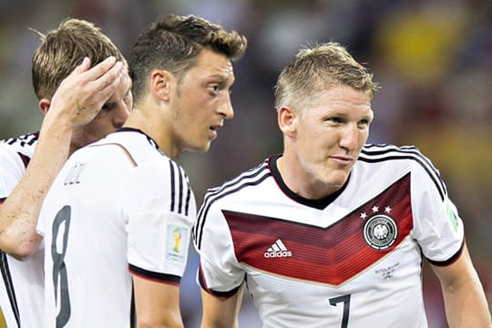 Künstler Özil und Leader Schweinsteiger: Auf die Mischung kommt es an.