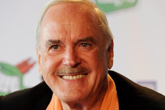 Zu wenig Humor: John Cleese kritisiert neue Bond-Filme