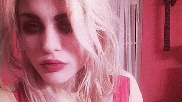 Frances Bean Cobain ist die Tochter des mit 27 Jahren verstorbenen Musikers Kurt Cobain.