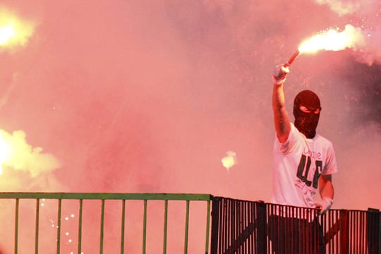 Feuerteufel: Werder Bremen warnt vor einem Testspiel vor den gegnerischen Fans.