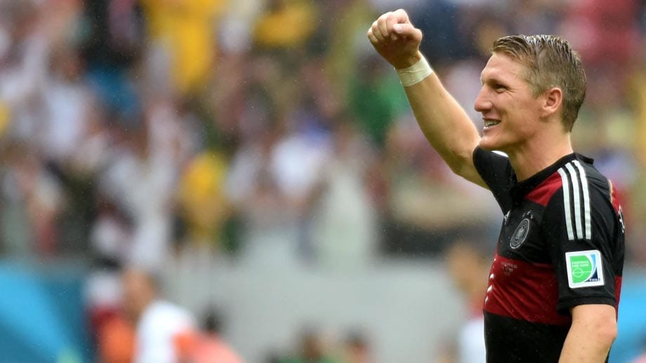 Bastian Schweinsteiger hat nach dem Spiel gegen die USA gut lachen.