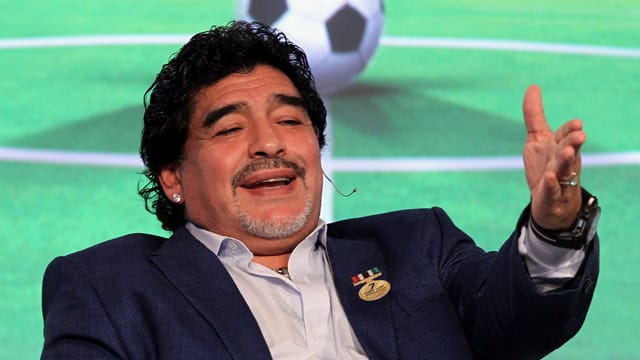 Ex-Fußballstar Diego Maradona kann die hohe Sperre von Luis Suarez nicht nachvollziehen. Ex-Fußballstar Diego Maradona kann die hohe Sperre von Luis Suarez nicht nachvollziehen.