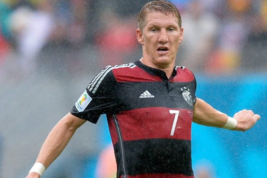 Bastian Schweinsteiger gehört beim anstehenden WM-Achtelfinale gegen Algerien zu Löws wichtigsten Akteuren.