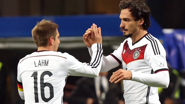 Philipp Lahm (li.) und Mats Hummels werden gegen Frankreich mehr gebraucht denn je.