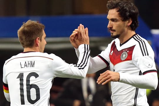 Philipp Lahm (li.) und Mats Hummels werden gegen Frankreich mehr gebraucht denn je.