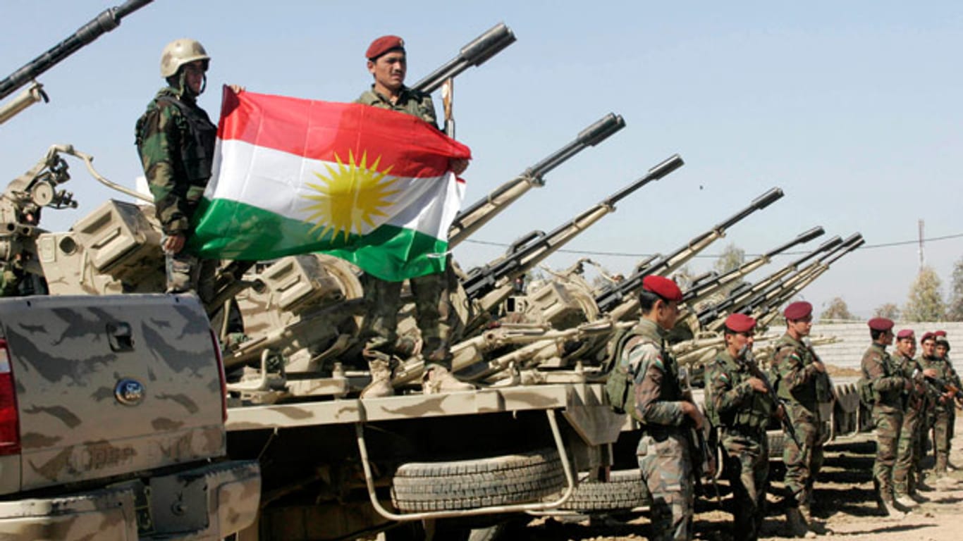 Einheiten der kurdischen Peschmerga nutzen das Machtvakuum im Norden des Irak, um ihren Einflussbereich auszuweiten