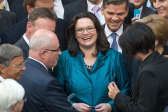 Arbeits- und Sozialministerin Andrea Nahles bei der Abstimmung im Bundestag