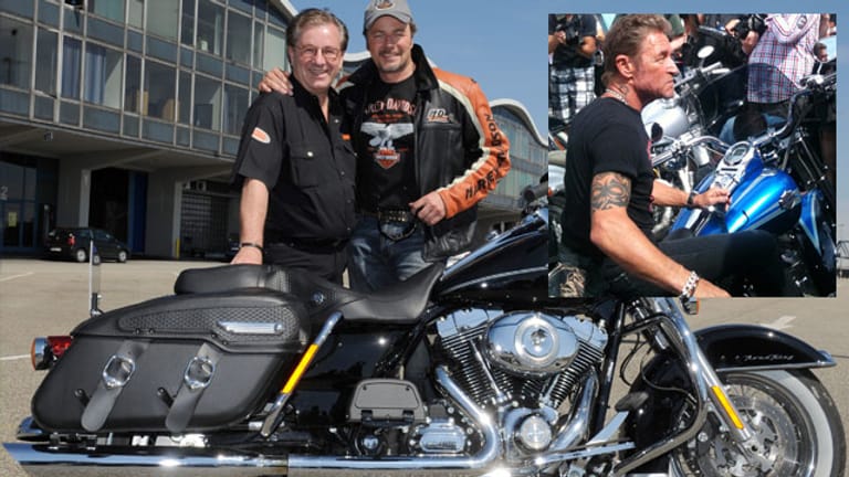 Jan Hofer, Till Demtr¢der und Peter Maffay bei den Harley Days in Hamburg.