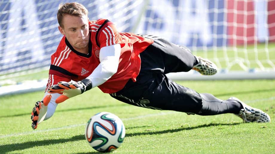 Im WM-Halbfinale gegen Brasilien im Blickpunkt: Deutschlands Torhüter Manuel Neuer.