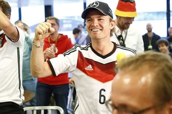 Nationalstolz: Nico Rosberg präsentiert sich als Deutscher.