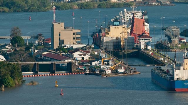 Die Miraflores-Schleuse ist die erste von drei Schleusen des Panama-Kanals