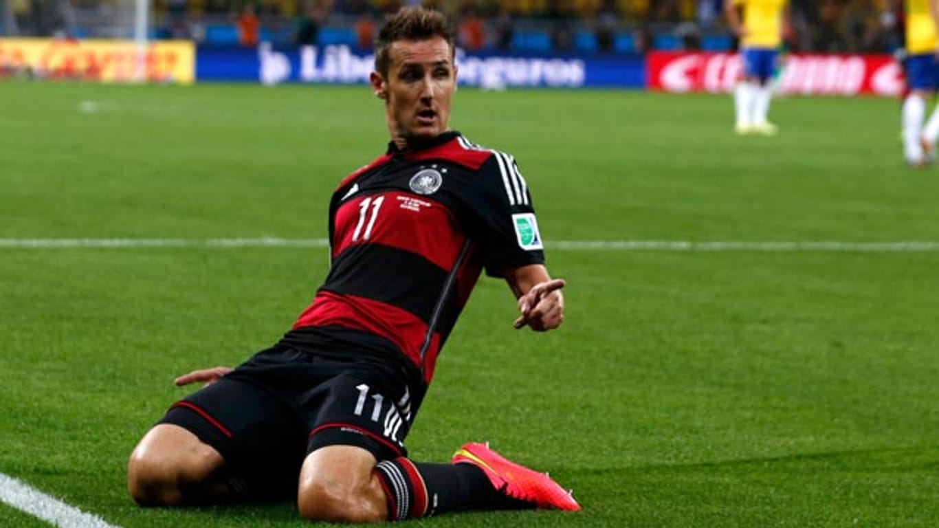 Mit seinem 16. WM-Tor krönte sich Miroslav Klose in Belo Horizonte vor Ronaldo zur alleinigen weltweiten Nummer eins.