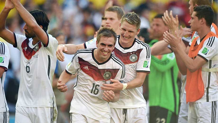 Schon seit 2006 im Mittelpunkt der deutschen Nationalmannschaft: Philipp Lahm (li.) und Bastian Schweinsteiger.