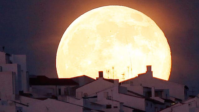 Der Vollmond erschien in der Nacht vom 12. auf den 13 Juli riesig und besonders hell