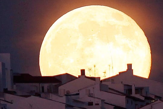Der Vollmond erschien in der Nacht vom 12. auf den 13 Juli riesig und besonders hell
