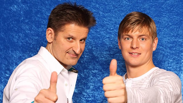 Dicke Freunde: Nationalspieler Toni Kroos (re.) und "PUR"-Frontmann Hartmut Engler.