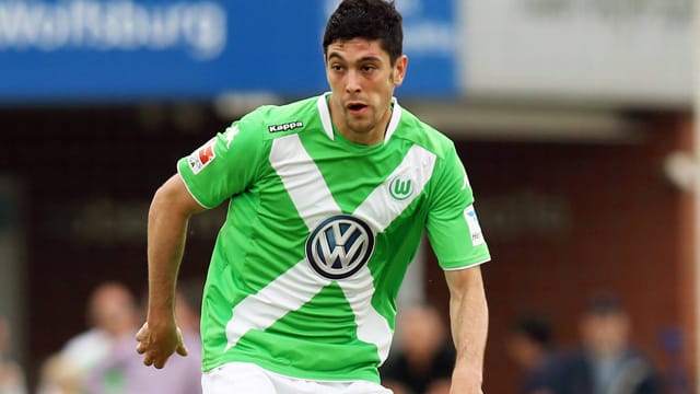 Wolfsburg-Profi Felipe Lopes im Juli beim Testspiel gegen den TSV Ehmen. Wolfsburg-Profi Felipe Lopes im Juli beim Testspiel gegen den TSV Ehmen.