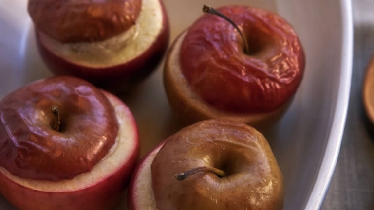 Süß oder herzhaft - Bratäpfel sind ein vielseitiger Klassiker.