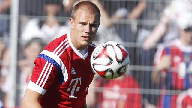 Holger Badstuber führte den FC Bayern München in einem Testspiel nach über 19 Monaten Verletzungspause als Kapitän auf den Platz. Holger Badstuber führte den FC Bayern München in einem Testspiel nach über 19 Monaten Verletzungspause als Kapitän auf den Platz.