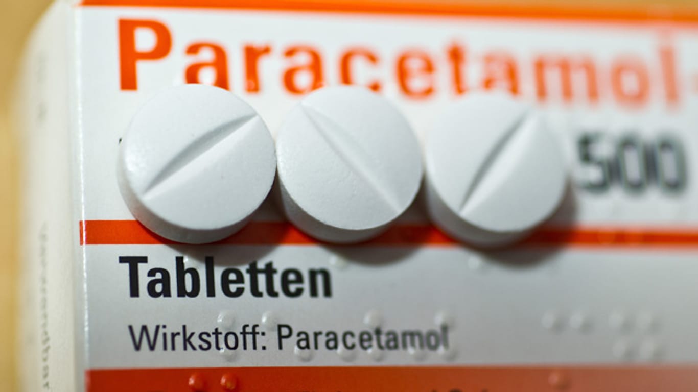 Im Vergleich mit Placebo schneidet Paracetamol schlechter ab.