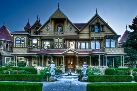 Das Winchester Mystery House birgt viele Fallen - für Menschen und Geister.