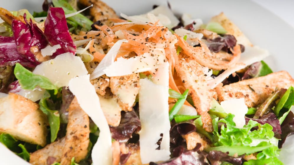 Mit HonigSenfDressing Salate aufpeppen Mit HonigSenfDressing Salate aufpeppen