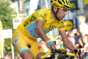 Vincenzo Nibali bei seiner Siegesfahrt auf der Schlussetappe in Paris.