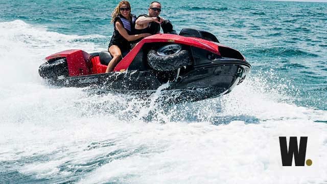 Hat Räder und kann schwimmen: Der Quadski von Gibbssports.