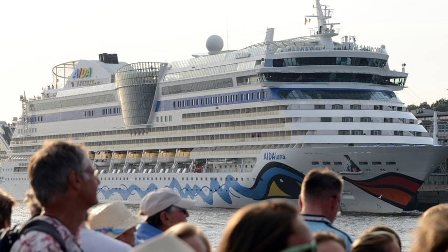 Die "Aidaluna" war bereits bei den "Cruise Days" 2012. 2014 ist sie das letzte Kreuzfahrtschiff. Sie liegt am Sonntag von 8 bis 21 Uhr am Hamburg Cruise Center Altona.