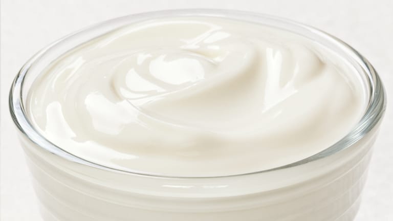 Spezieller Joghurt könnte das Parkinson-Risiko senken.
