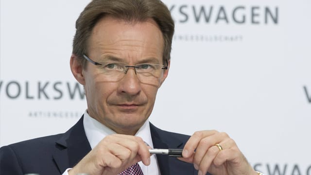 "Dringliche Probleme" in der Fertigung? Der Autobauer VW trennt sich von seinem Produktionsvorstand Michael Macht