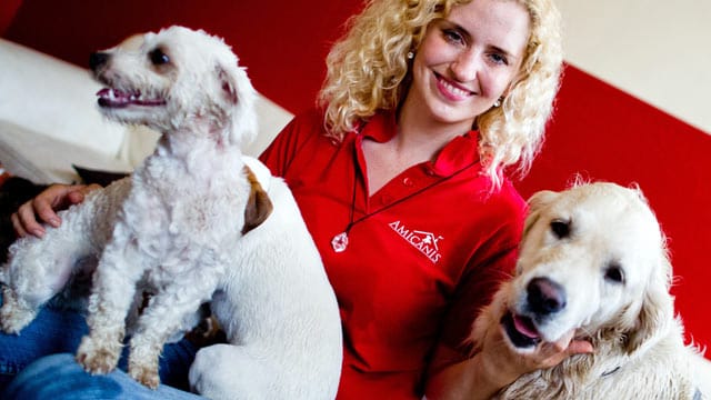 Nadja Kopp betreut Hunde, wenn ihre Herrchen und Frauchen auf der Arbeit sind.