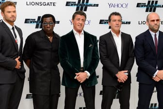 Kellan Lutz, Wesley Snipes, Sylvester Stallone, Antonio Banderas, Jason Statham (v.l.) bei der Premiere von "The Expendables III".