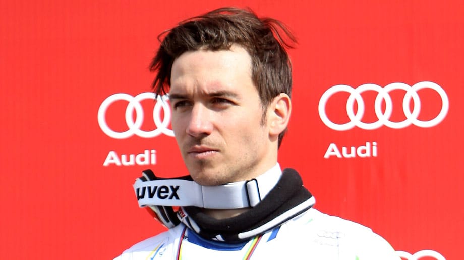 Felix Neureuther ist Skirennläufer und auf die Disziplinen Slalom und Riesenslalom spezialisiert. Dreitagebart und Frisur sitzen bei ihm auch nach einem erfolgreichen Lauf wie eine Eins.