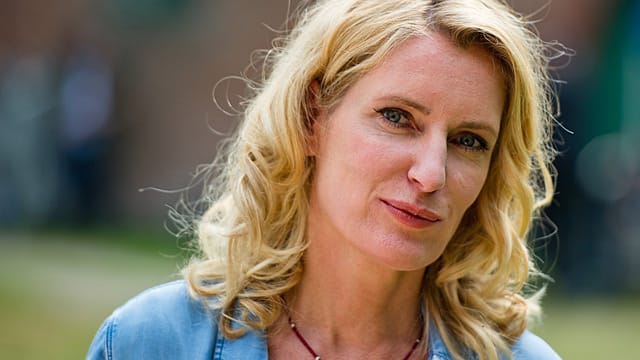 Maria Furtwängler steht nach langer Abstinenz endlich wieder als "Tatort"-Ermittlerin Charlotte Lindholm vor der Kamera.