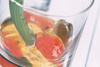 Dieser Cocktail schmeckt nicht nur auf langen Flugreisen: der Bloody Mary ist ein echter Klassiker