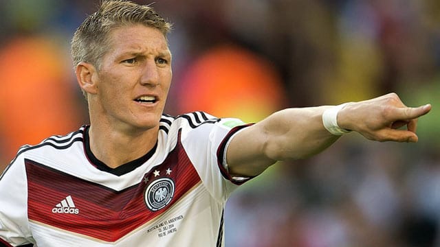 Bastian Schweinsteiger will bei der EM 2016 in Frankreich seine Erfahrung einbringen. Bastian Schweinsteiger will bei der EM 2016 in Frankreich seine Erfahrung einbringen.