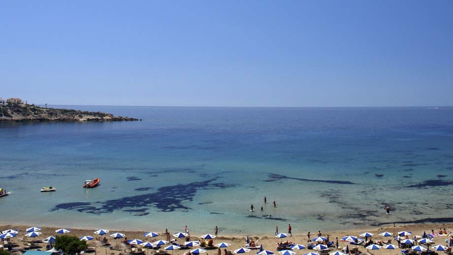 Wärmer wird es nicht mehr rund ums Mittelmeer: Zypern, die gastfreundliche Insel der Aphrodite, hält mit 28 Grad Luft- und 25 Grad Wassertemperatur den Oktoberrekord.