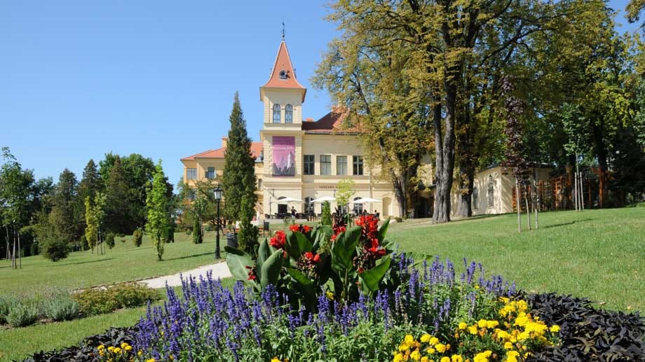 Die Vaszary Villa ist heute eine der zentralen Kultureinrichtungen in Balatonfüred.
