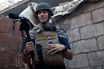 James Foley 2012 in Aleppo: Die Terrormiliz Islamischer Staat (IS) veröffentlichte ein Video, das angeblich die Ermordung des US-Journalisten zeigt
