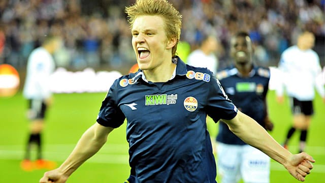 Das Toptalent Martin Ödegaard kann mit 15 Jahren der jüngste Nationalspieler Norwegens werden. Das Toptalent Martin Ödegaard kann mit 15 Jahren der jüngste Nationalspieler Norwegens werden.