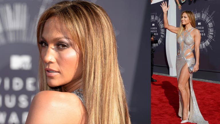 Viel Haut zeigte auch Jennifer Lopez in ihrem silbernen Kleid.