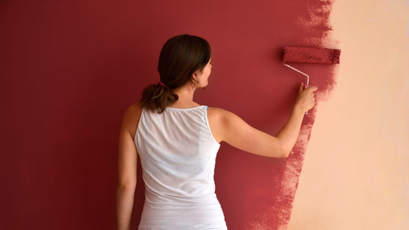 Eine gute Wandfarbe erkennen Sie nicht nur an der Deckkraft - sondern auch an ihren Inhaltsstoffen